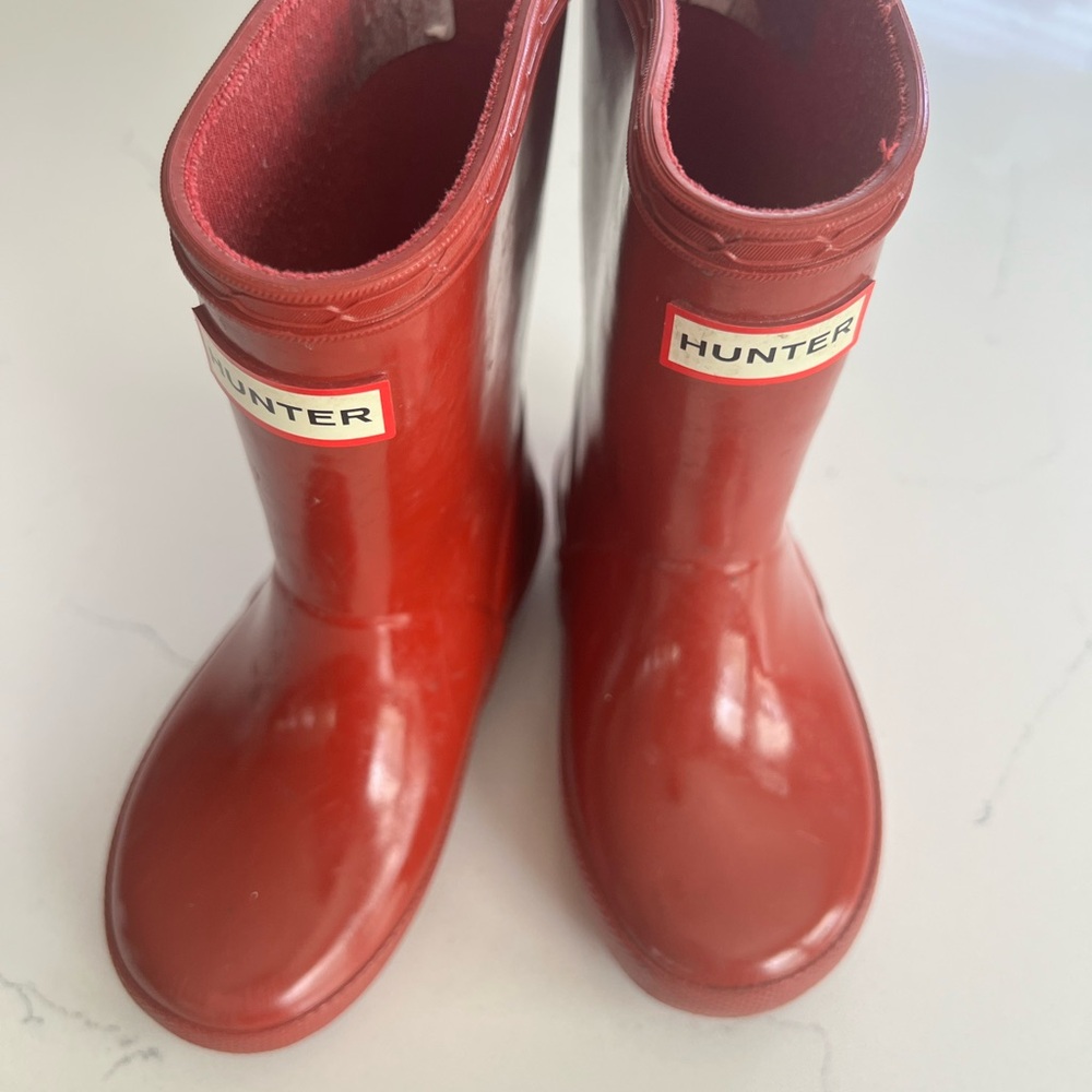 Hunter Red Rain & Snow Boots Vibrant Glossy Finish - Like New!
